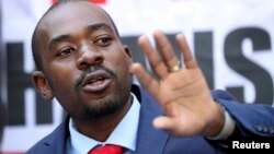 Opposition Movement for Democratic Change (MDC) leader Nelson Chamisa addresses a media conference following the announcement of election results in Harare, Zimbabwe, Aug. 3, 2018. 