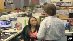 VOA journalists Sandra LeMaire (left) and Zulima Palacio might be better equipped to fight off the memory loss associated with aging because they speak more than one language.