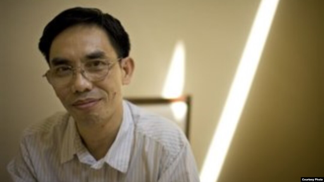 Nhà hoạt động Nguyễn Quốc Quân đã bị bắt giam ngày 17/4 vì các tài liệu đấu tranh bất bạo động trong máy tính xách tay