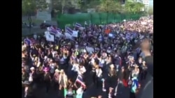 面对曼谷大规模抗议 英拉总理拒不辞职