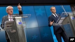 Predsednik Evropske komisije Žan Klod Junker i predsednik Evropskog saveta Donald Tusk