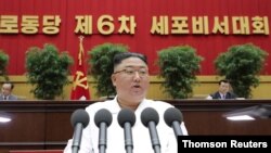 북한 김정은 국무위원장이 지난 8일 평양에서 열린 제6차 노동당 세포비서 대회에서 폐회사를 했다. 