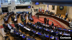 La Asamblea Legislativa de El Salvador aprobó, el jueves 24 de septiembre de 2020, reformas a la Ley del Sistema de Ahorro de Pensiones. Foto cortesía Asamblea Legislativa de El Salvador.