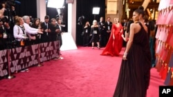 Zendaya arrives at the Oscars on Sunday, March 4, 2018, at the Dolby Theatre in Los Angeles. 