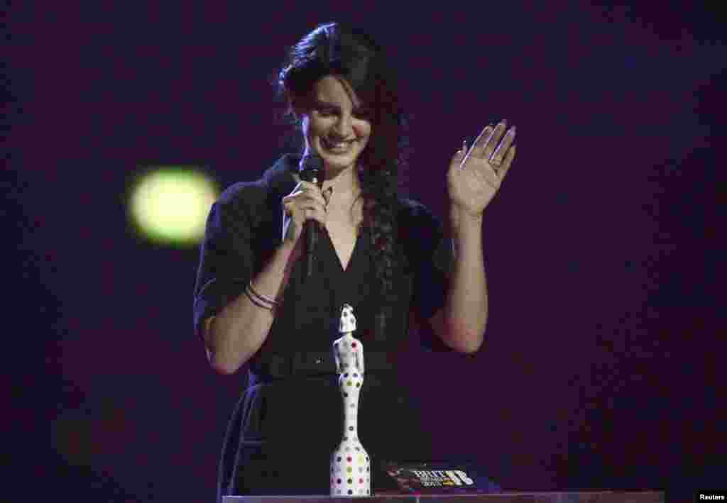 لندن میں منعقدہ بریٹ میوزک ایوارڈ شو۔ 