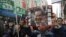 香港特首梁振英民望低迷 香港反梁人士2013年1月1日上街遊行