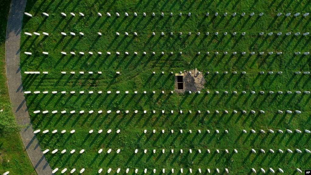 Bosnje, arrestohen shtatë serbë të dyshuar për masakrën e Srebrenicës