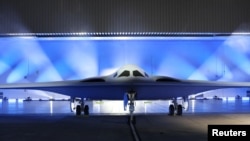Northrop Grumman представив новий ядерний бомбардувальник-невидимку B-21 Raider
