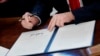 Trump firma orden ejecutiva para reducir regulaciones federales