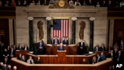 Presiden Donald Trump menyampaikan pidato di hadapan sidang gabungan Kongres di Capitol di Washington, Selasa, 4 Maret 2025. (Ben Curtis/AP)