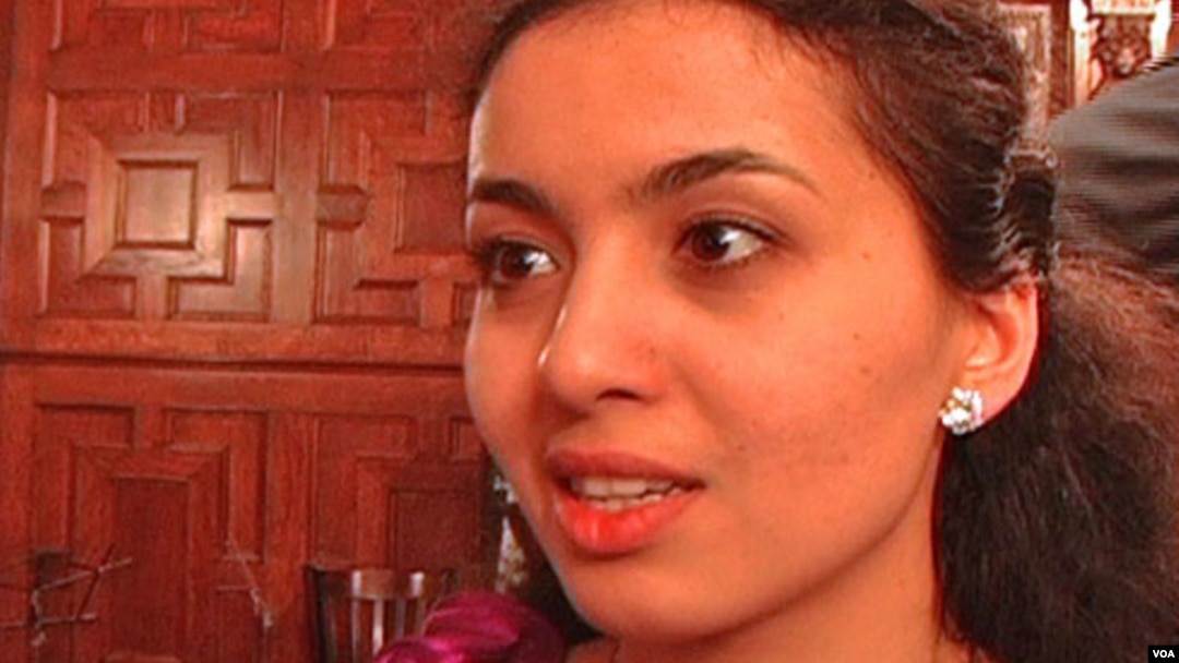 PP dunyoda porno Jinsiy olatni qin ichiga video ichiga kiradi