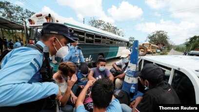 Fragmentada caravana de migrantes con destino a EE. UU