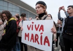 تجمع در حمایت از ماریا كولسنیكوا که در حال حاضر زندانی است