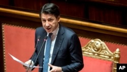 Le premier ministre italien Giuseppe Conte informant le Sénat sur la situation du coronavirus, à Rome, le 26 mars 2020. (AP Photo)