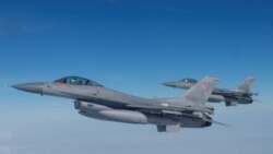 NATO: Huấn luyện về F-16 không biến khối này thành một bên trong cuộc chiến Ukraine | VOA