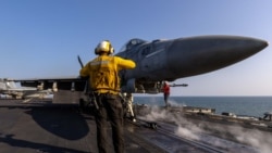 تصویری از عرشه ناو آبراهام لینکلن در روز جمعه ۱۵ اسفند