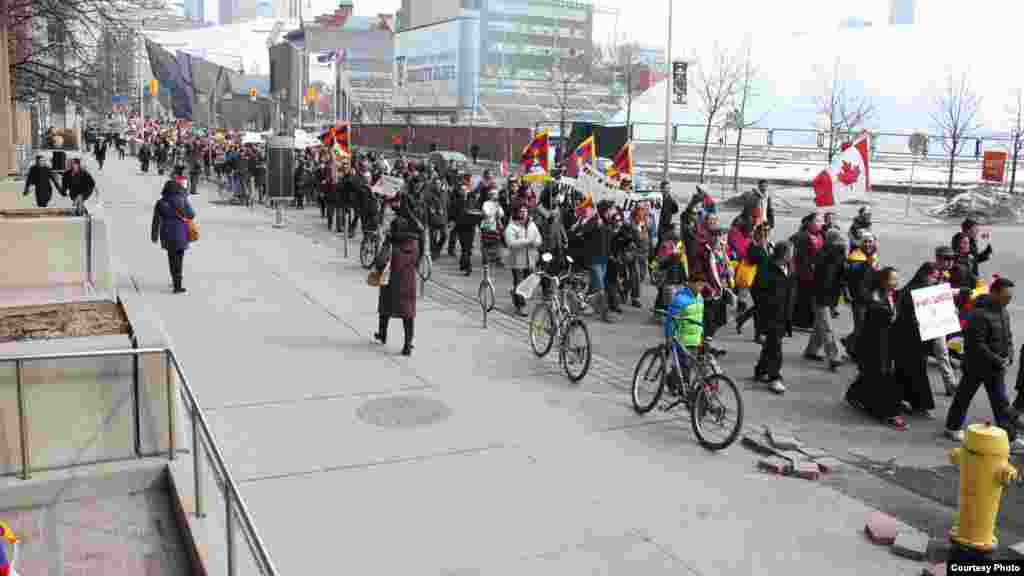 Toronto, Canada (Photo: Tenzing Gaychey)