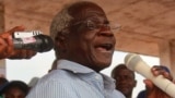 Afonso Dhlakama em campanha em Sofala, Outubro 2014