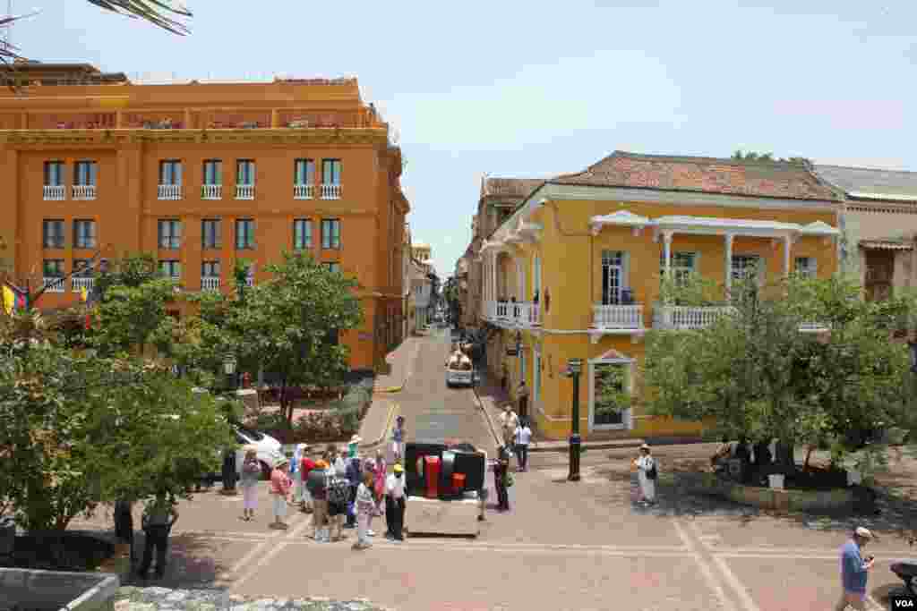 Panorama de la ciudad colonial en Cartagena. (Iscar Blanco, VOA).