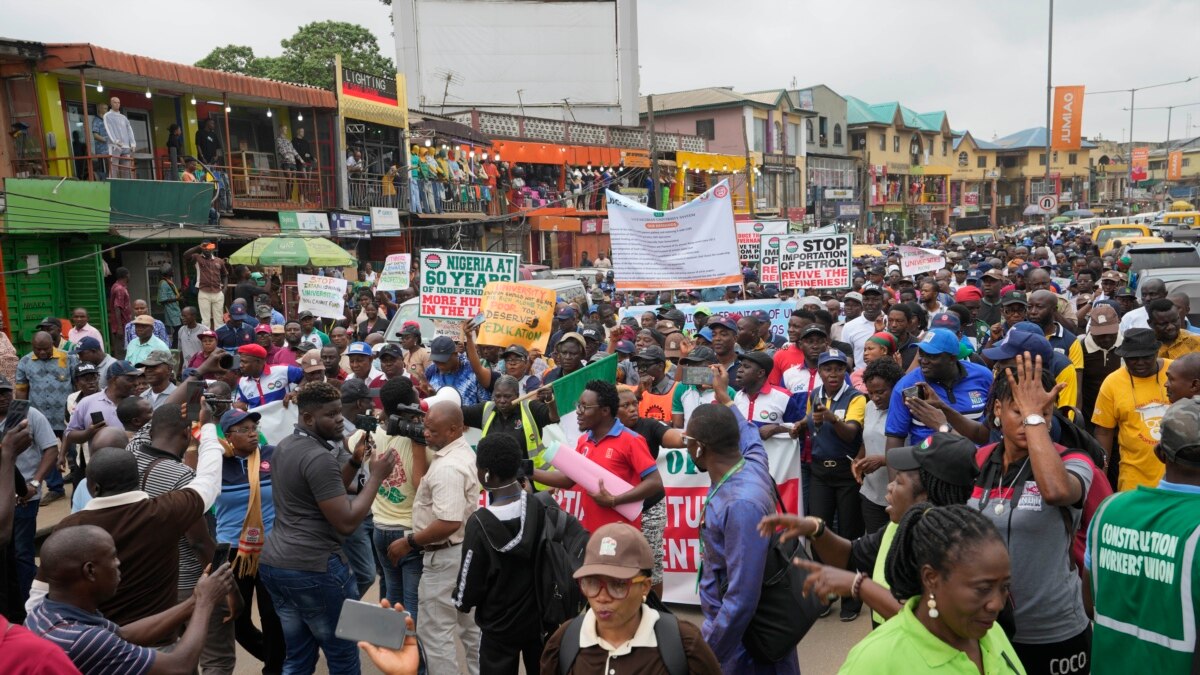 Nigeria Labor Congress Mulls Ending Fuel Subsidy Strike