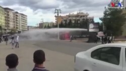 Polis Silvan'da Yürüyenlere Müdahale Etti