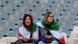 برای نخستین بار جمهوری اسلامی اجازه داد تعداد محدودی از زنان در یک بازی فوتبال مردان حضور داشته باشند. در حالیکه ورزشگاه آزادی خالی بود، تنها چهار جایگاه به آنها اختصاص داده شد. ایران این بازی را با ۱۴ گل از کامبوج برد.&nbsp;