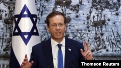 Presiden Israel Herzog mengadakan konferensi pers di kediamannya di Yerusalem. (Foto: Reuters)