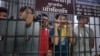 စဒေါင်လဝက အချုပ်ထဲမှာ ဖမ်းဆီးခံထားရတဲ့ မြန်မာနိုင်ငံသားများ (သြဂုတ် ၉၊ ၂၀၂၀။ ဓာတ်ပုံ - MWRN)