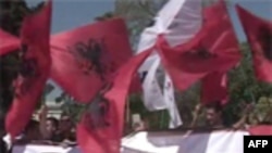 Parlamenti miraton mes debatesh procedurat për regjistrimin e popullësisë