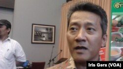 Ketua Bidang Hukum dan Regulasi-Desk Cyber Kemenkopolhukam, Edmon Makarim (Foto: VOA/Iris Gera)