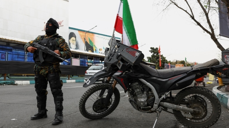 بازداشت صدها شهروند دیگر در نقاط مختلف ایران توسط نیروهای سرکوب جمهوری اسلامی