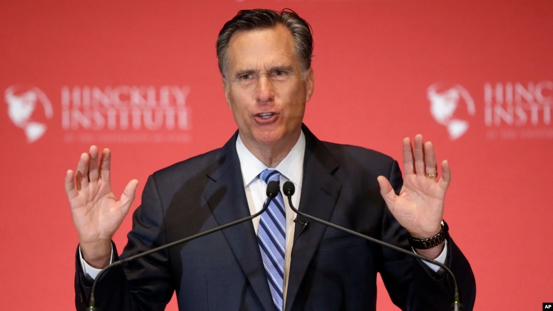 Mantan kandidat presiden AS pada pilpres tahun 2012, Mitt Romney berbicara di Universitas Utah, di kota Salt Lake City, Kamis (3/3). 