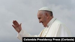 El viaje de Francisco se encuentra eclipsado por escándalos de abuso sexual en Chile y la indignación política en Perú.