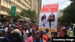 Wafuasi wa Jubilee wakisheherekea ushindi wa Rais Uhuru Kenyatta