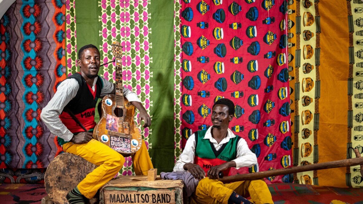 Music Time In Africa - The Madalitso Band (Malawi)