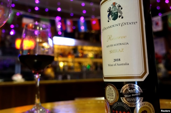 资料照:北京一家酒吧里的澳大利亚葡萄酒