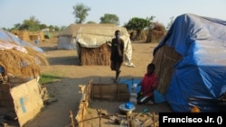 Cabo Delgado, centro de acolhimento deslocados (Metuge, Moçambique)