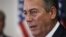 “Nuestro objetivo es financiar el Departamento de Seguridad Nacional. Y nuestro segundo objetivo es detener el exceso ejecutivo del presidente”, dijo Boehner