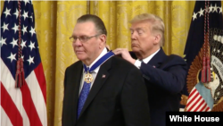 ژنرال کیت در سال ۲۰۲۰ مدال آزادی را از سوی دونالد ترامپ در دوره نخست ریاست جمهوری دریافت کرده بود. 