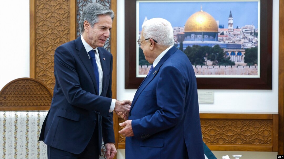 Državni sekretar Entoni Blinken tokom susreta sa palestinskim liderom Mahmudom Abasom u Ramali, na Zapadnoj obali, koja je pod izraelskom okupacijom (Foto: AFP/Evelyn Hockstein) 
