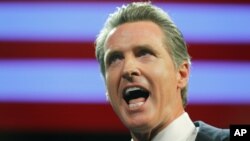 Archivo - El gobernador de California, Gavin Newsom, anunciará una moratoria a la pena de muerte.