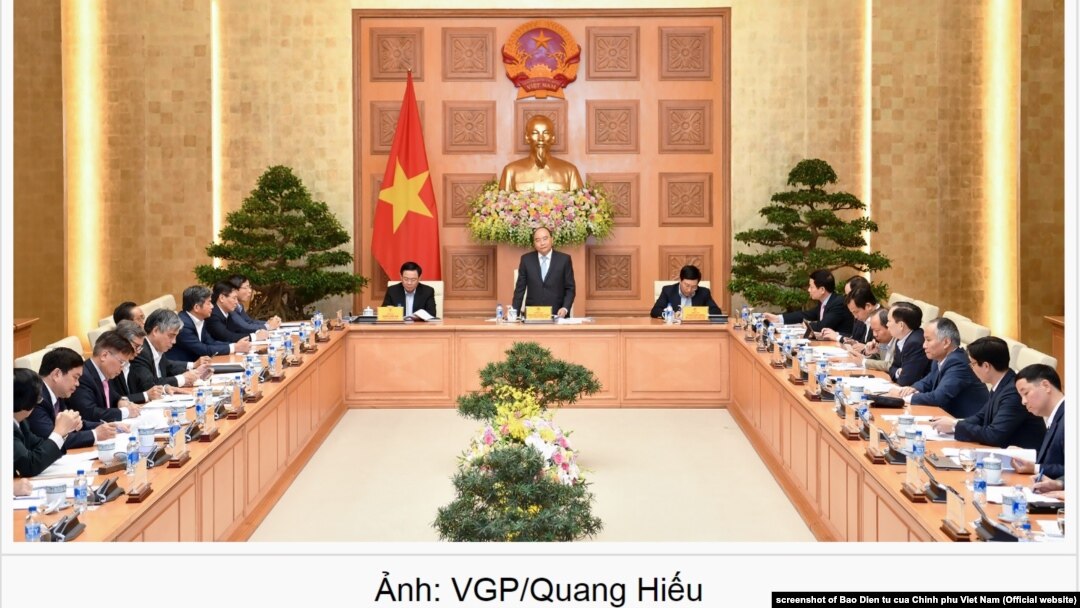 Thủ tướng Việt Nam Nguyễn Xuân Phúc họp với tổ tư vấn hôm 22/12/2018