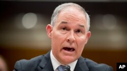 Scott Pruitt, Kepala Badan Perlindungan Lingkungan AS (EPA) yang kontroversial. 