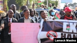 Recent spate of protests in Malawi have also been blamed for a surge in coronvirus cases because few people were following preventive measures. (Lameck Masina/VOA) 