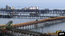 Specijalna nagrada uručena je švajcarskom režiseru Marku Volfensbergeru za film “Oil Rocks – City Above the Sea”.