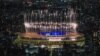 ญี่ปุ่นจัดพิธีปิดโอลิมปิกสุดยิ่งใหญ่ ส่งไม้ต่อกรุงปารีสปี 2024 
