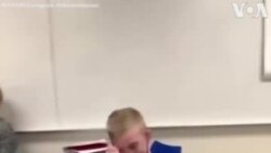 Դալտոնիզմ ունեցող տղան առաջին անգամ տեսնում է գույները