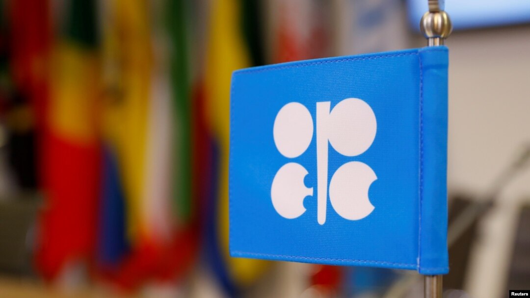 Logo Organisasi Negara-Negara Pengekspor Minyak (OPEC) di kantor pusat OPEC di Wina, Austria, 7 Desember 2018. (Foto: Reuters)
