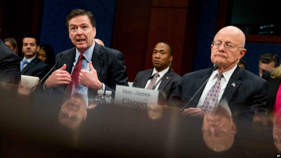 Direktor FBI-a Džejm Komi (levo) i direktor američke Nacionalne obaveštajne službe Džejms Klaper u Kongresu SAD, 1. mart 2016.