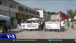 Përmet, protestë e të persekutuarve